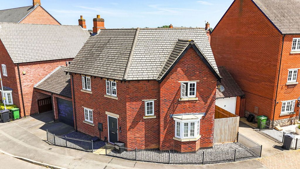 Property photo 1 of 27