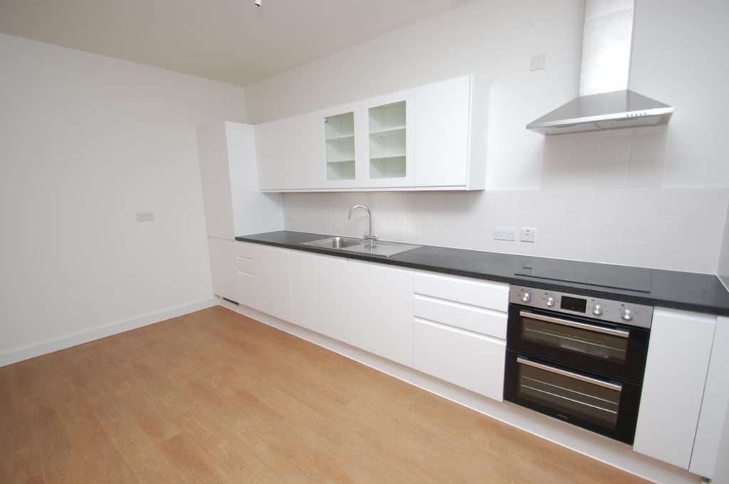 Property photo 3 of 6 Kitchen Area