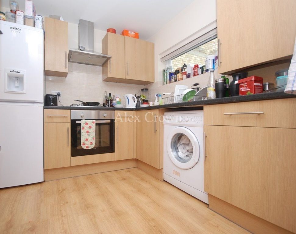 Property photo 1 of 4