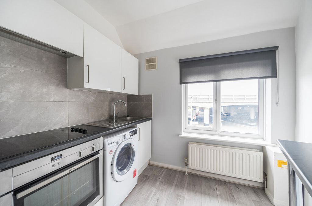 Property photo 2 of 10 1436782-4-69cd364...