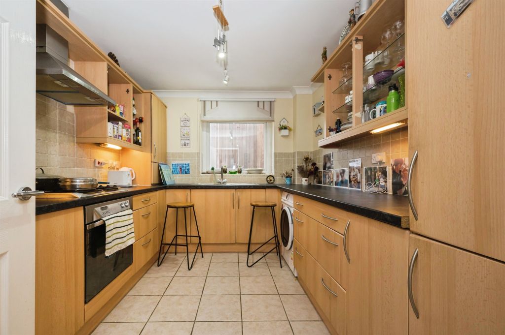 Property photo 3 of 16