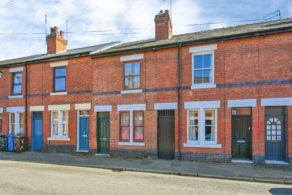 Property photo 1 of 20 Front