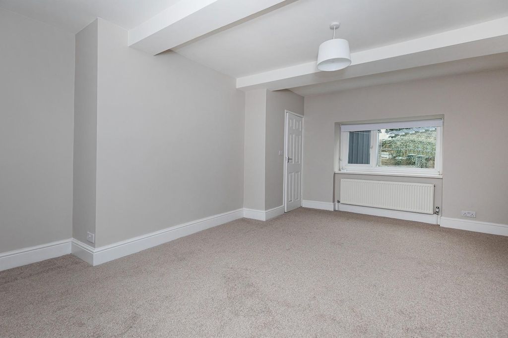 Property photo 3 of 22 Living Room