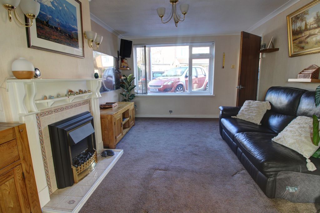 Property photo 2 of 13 Photo #2