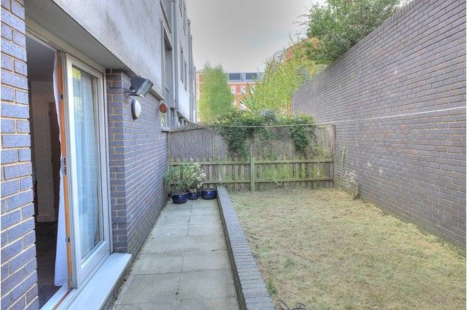 Property photo 3 of 14 Garden