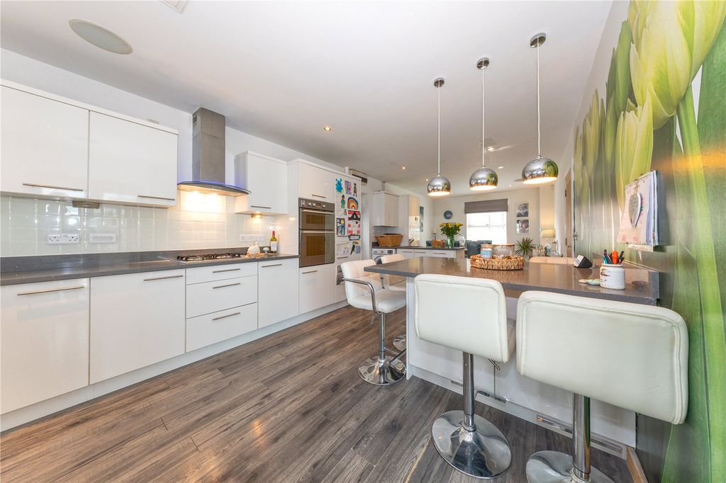 Property photo 2 of 37 Kitchen Diner