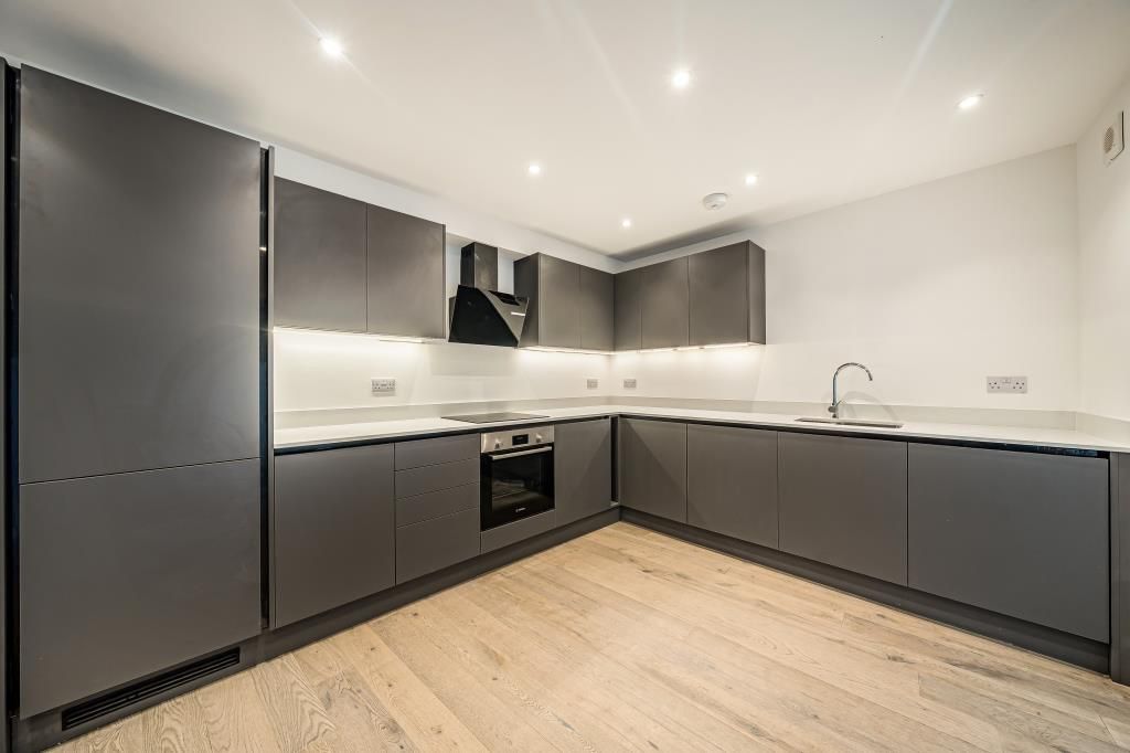 Property photo 1 of 21 Kitchen