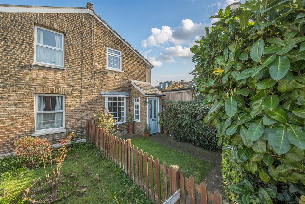 Property photo 1 of 11 1420589-23-699F3369c3E36.Jpg