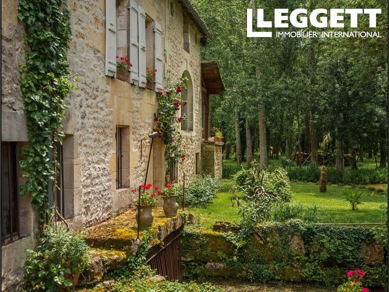 Property photo 3 of 9