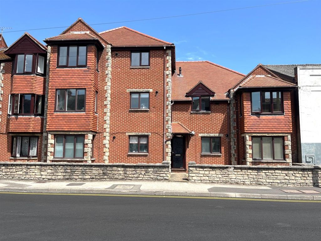 Property photo 1 of 10 4241 Windowcard.Jpg