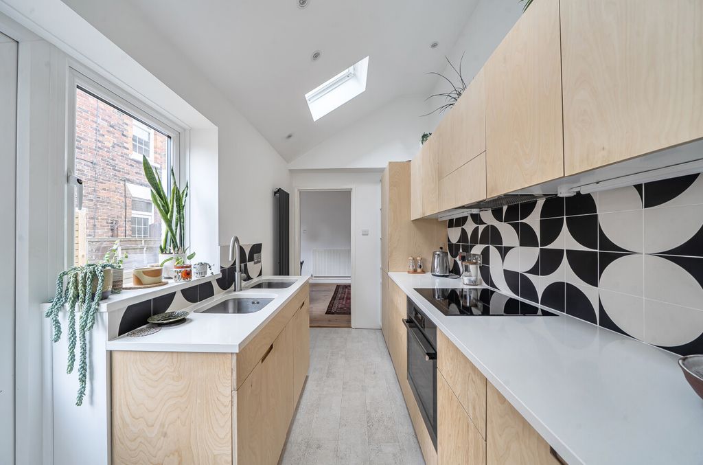 Property photo 3 of 13 1447904-22-69E271...