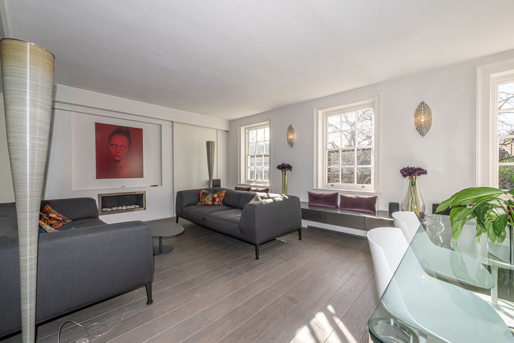 Property photo 3 of 21