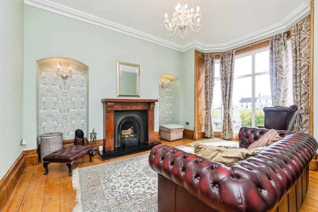 Property photo 3 of 31