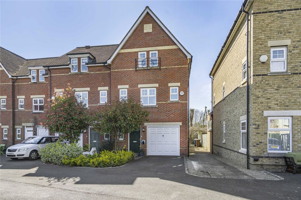 Property photo 1 of 15 Picture No. 10