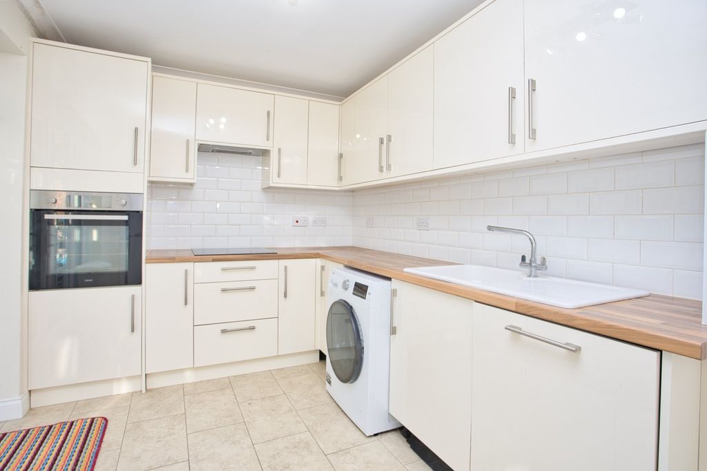 Property photo 3 of 10 Picture 3