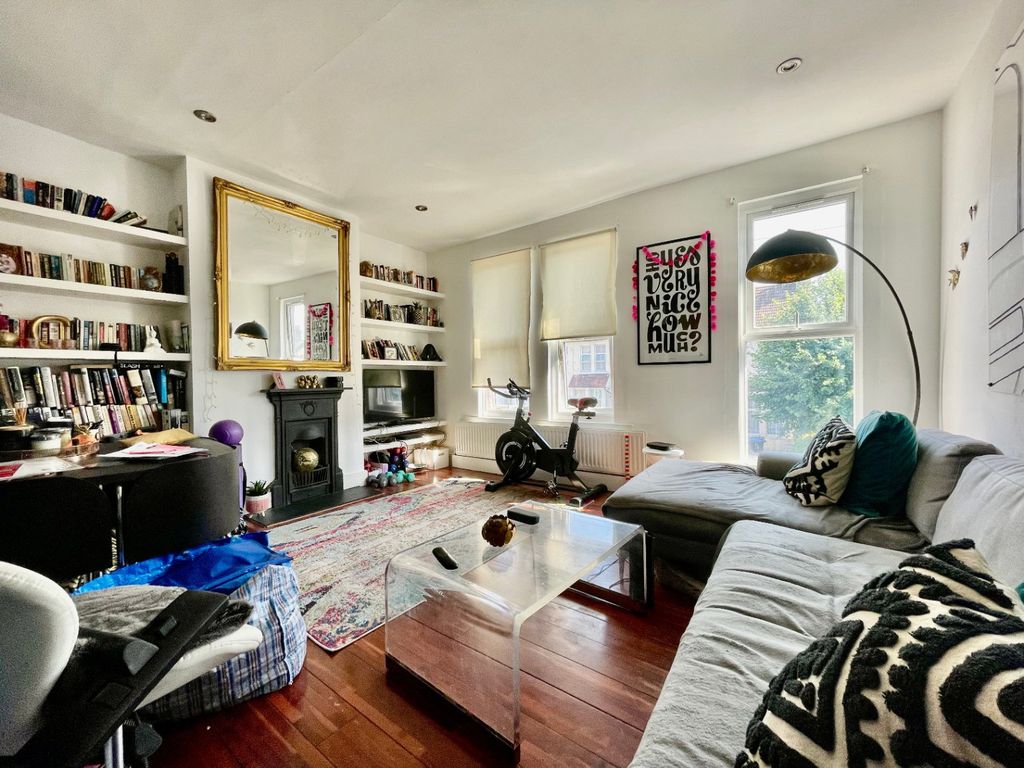 Property photo 2 of 5