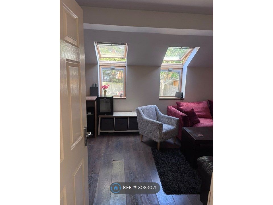 Property photo 2 of 18 Open-Plan Kitchen/Lounge