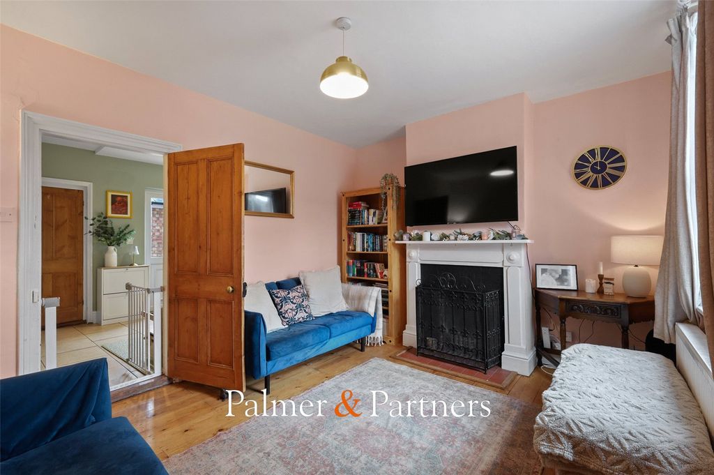 Property photo 3 of 29 Picture No. 04