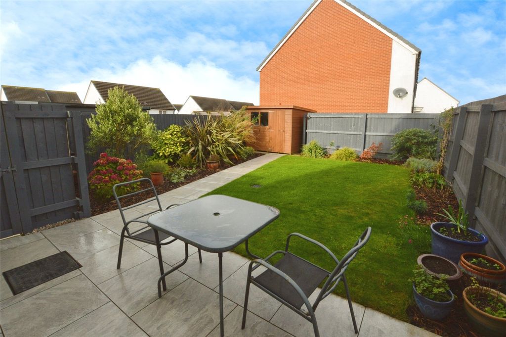 Property photo 2 of 12 2 - Picture No. 10