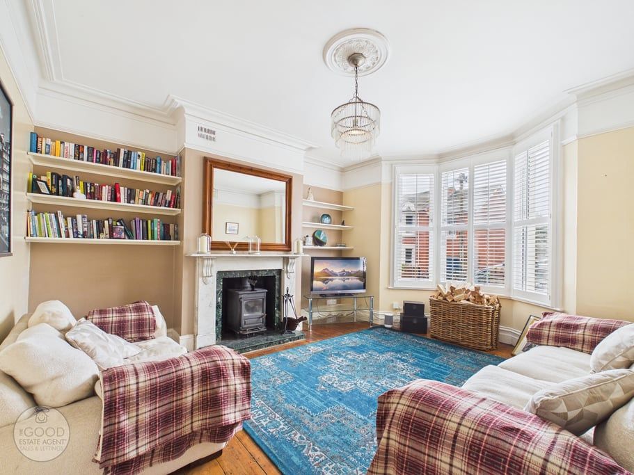 Property photo 2 of 18