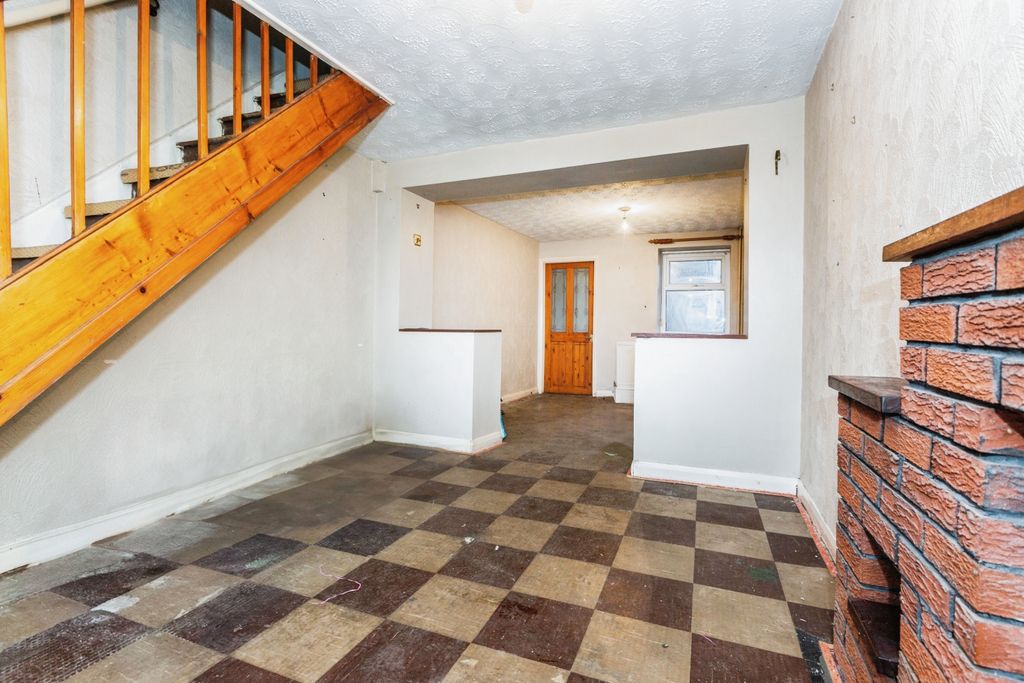 Property photo 3 of 17 Photography