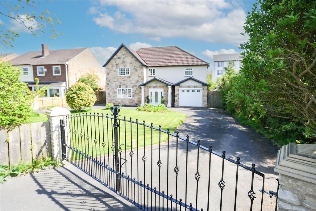 Property photo 1 of 22 External