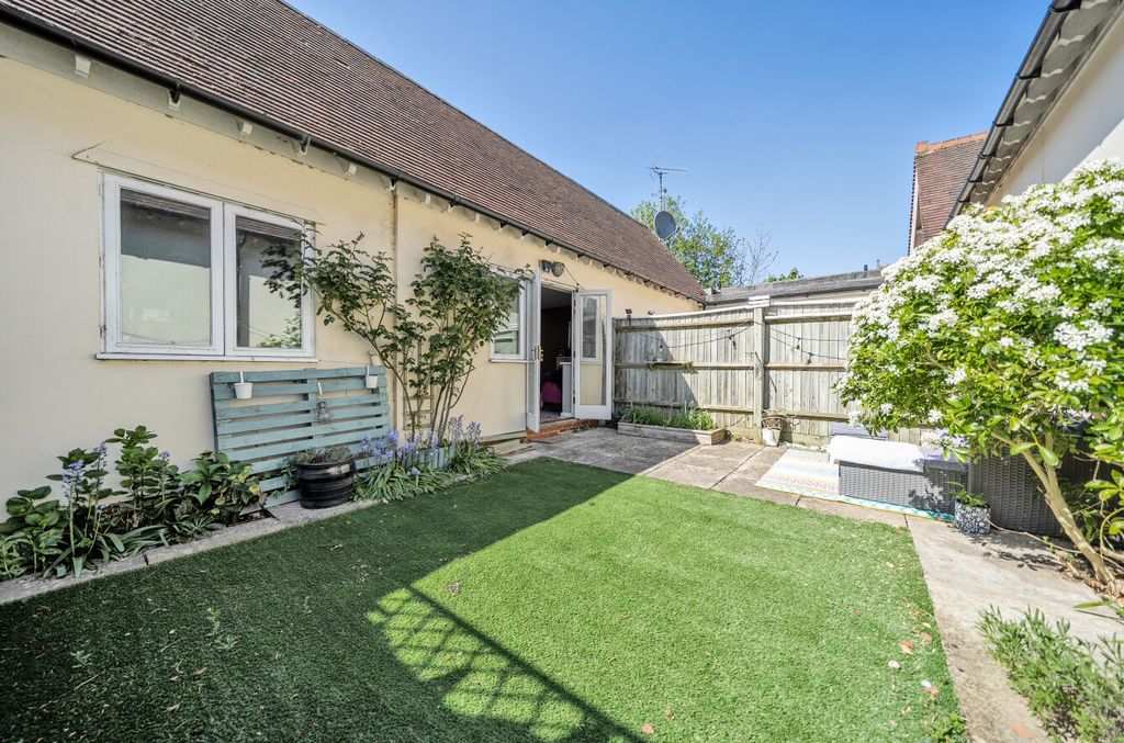 Property photo 2 of 16 Rear