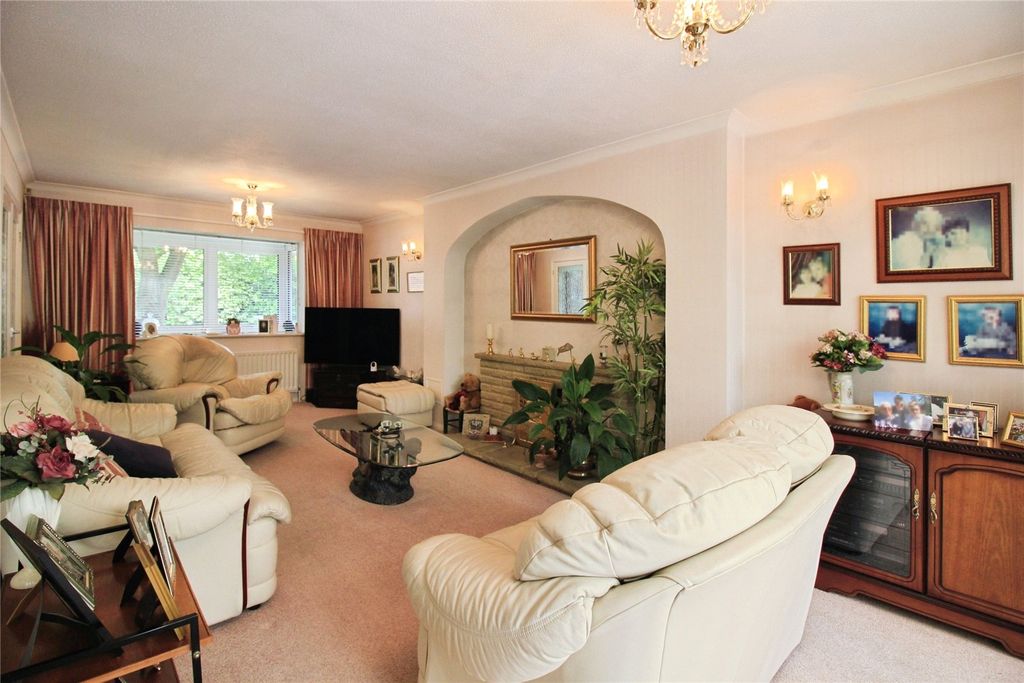 Property photo 3 of 16 Picture No. 14