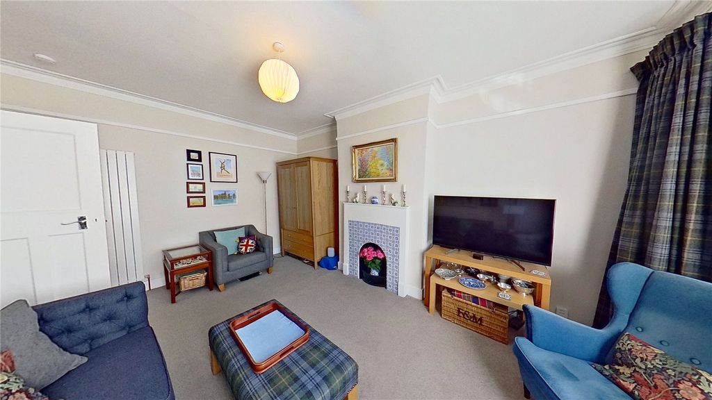 Property photo 3 of 19 Photo 3