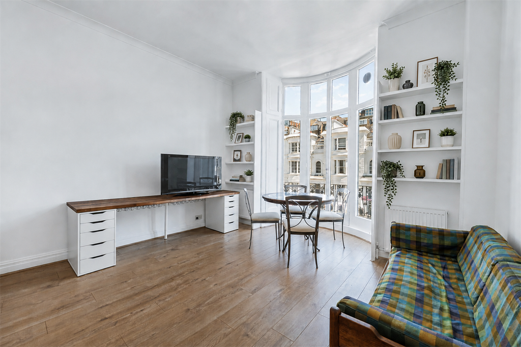 Property photo 1 of 7 (Main)