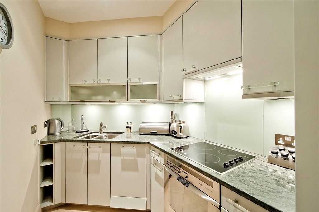 Property photo 3 of 5