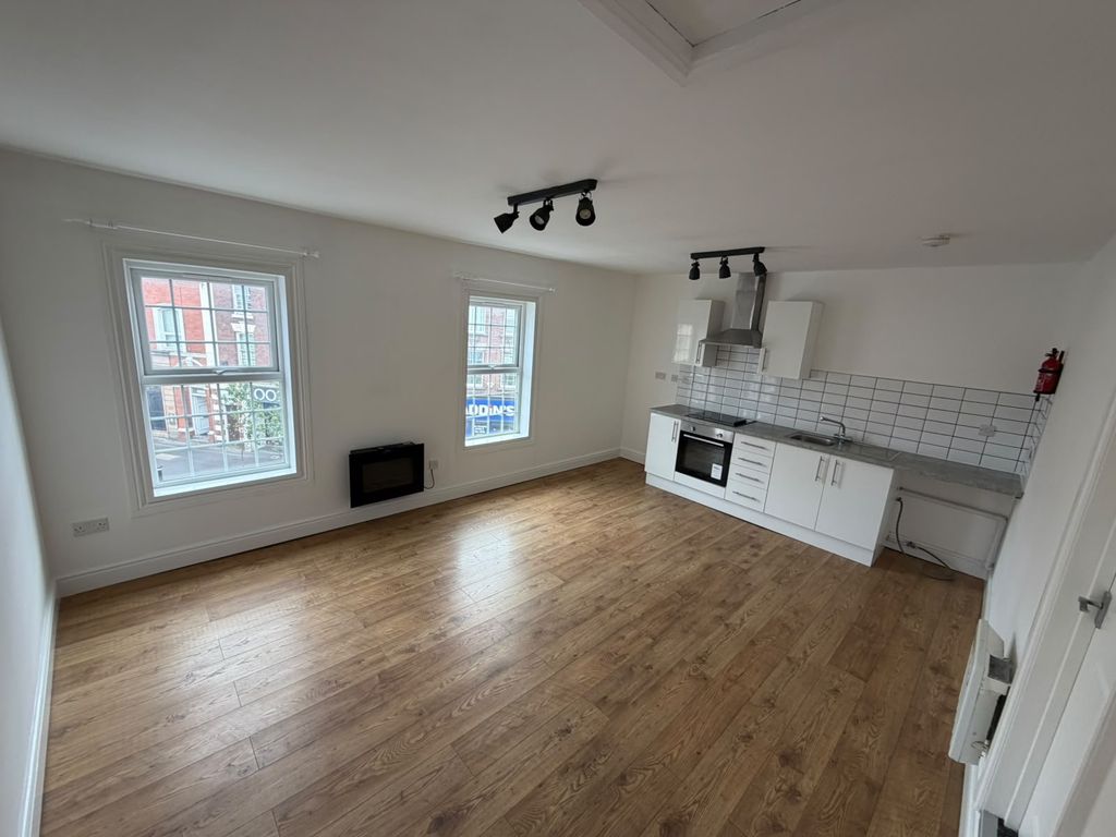 Property photo 2 of 4 Living/Kitcken Area