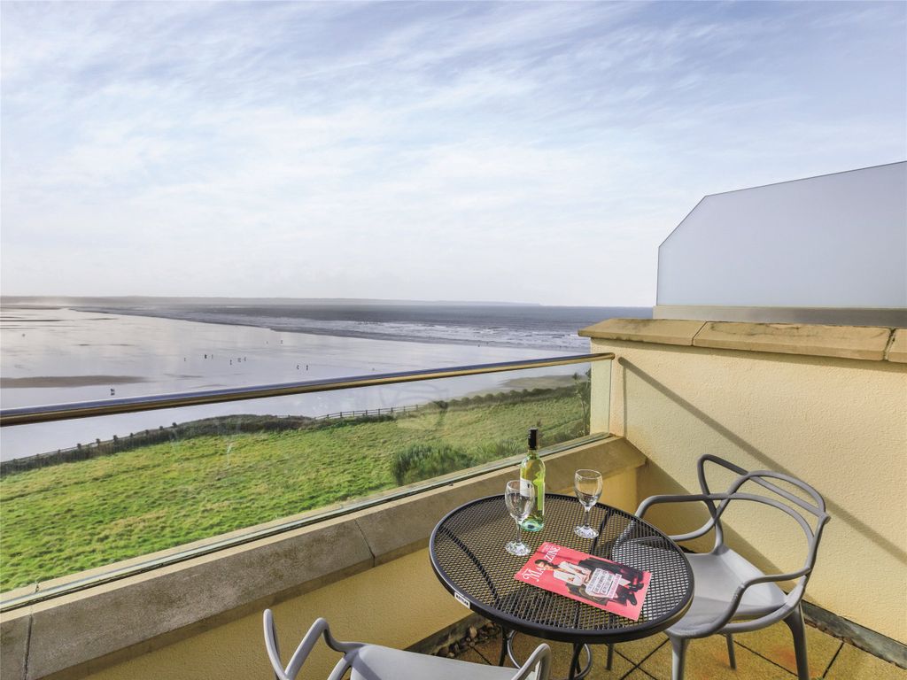 Property photo 2 of 29 Picture No. 20