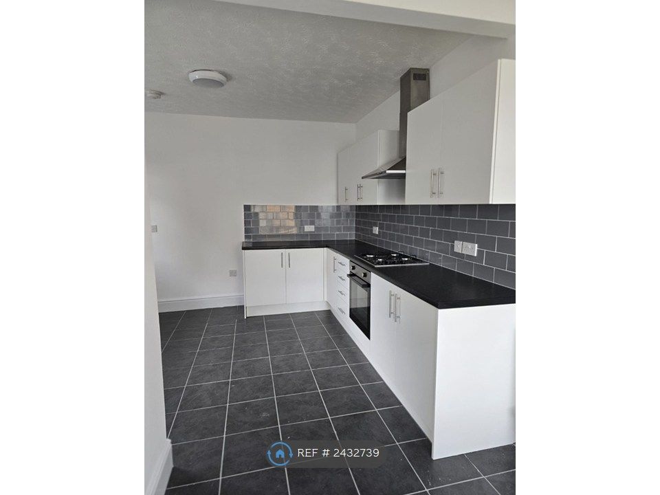 Property photo 1 of 27