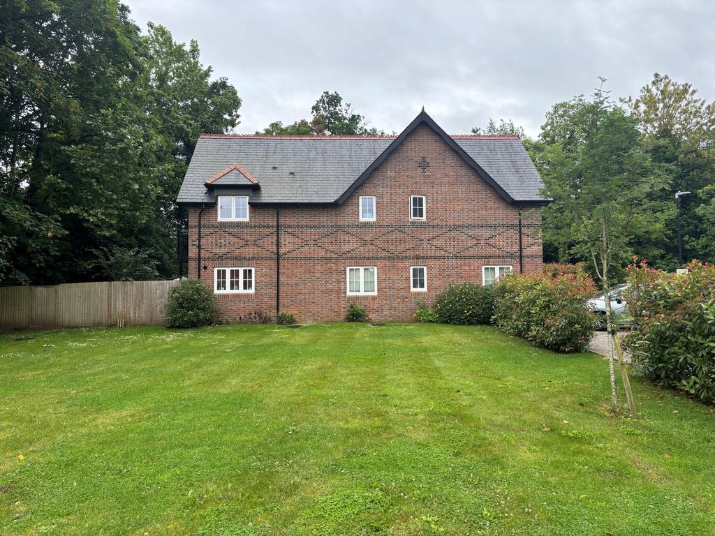 Property photo 3 of 5