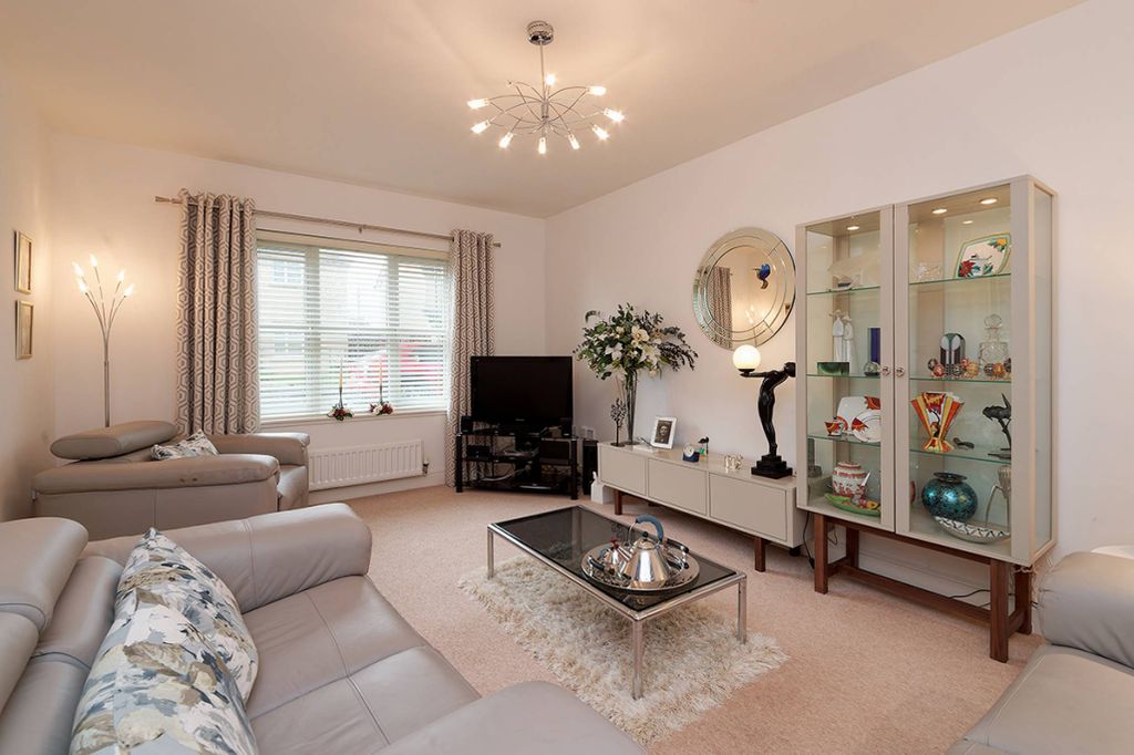 Property photo 2 of 30