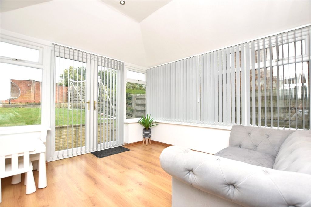 Property photo 3 of 18 Picture No. 03
