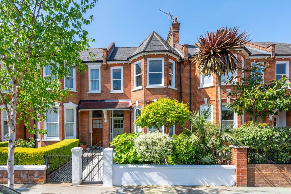 Property photo 1 of 24