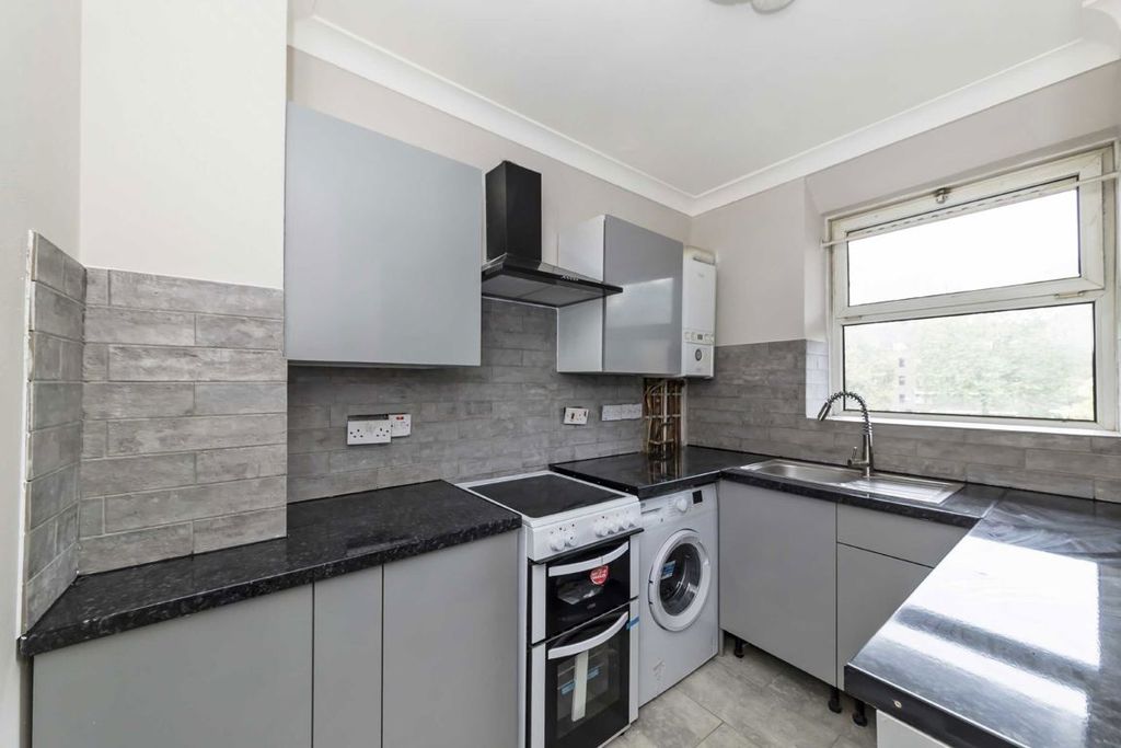 Property photo 1 of 4