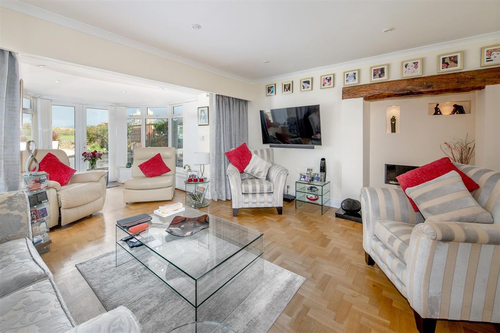 Property photo 3 of 20 Image13.Jpg