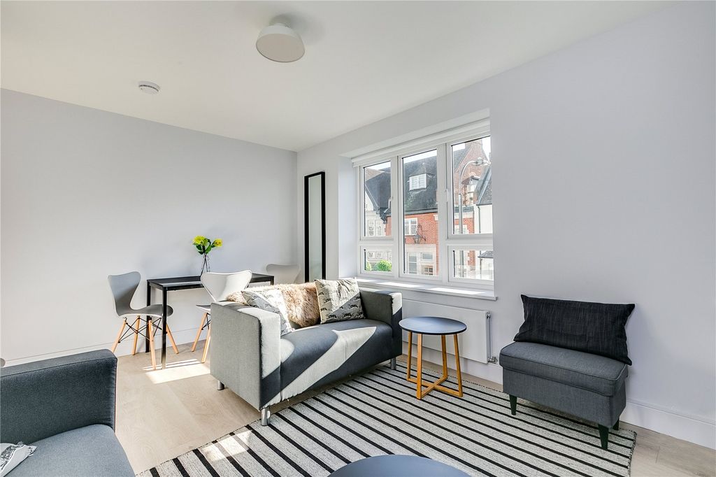 Property photo 3 of 6