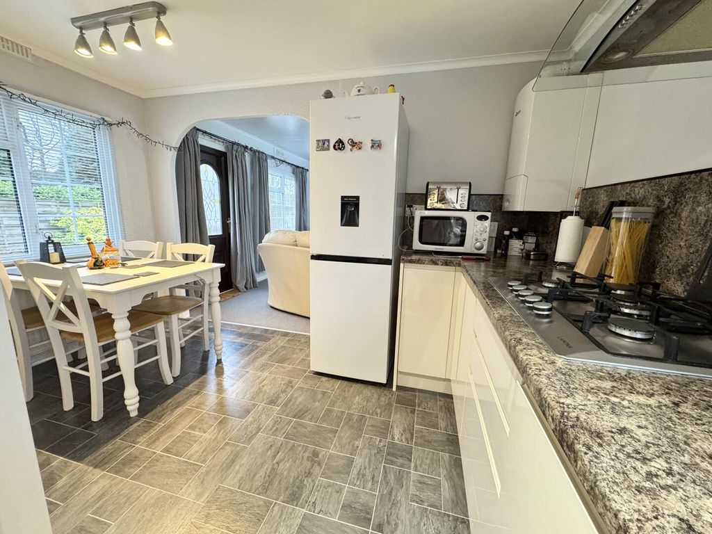 Property photo 3 of 15 Kitchen/Diner