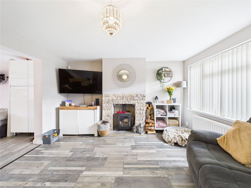 Property photo 3 of 25 Picture No. 27