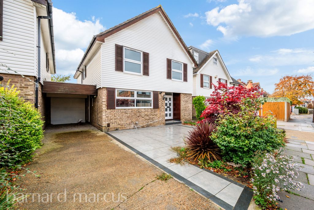 Property photo 3 of 19 Image
