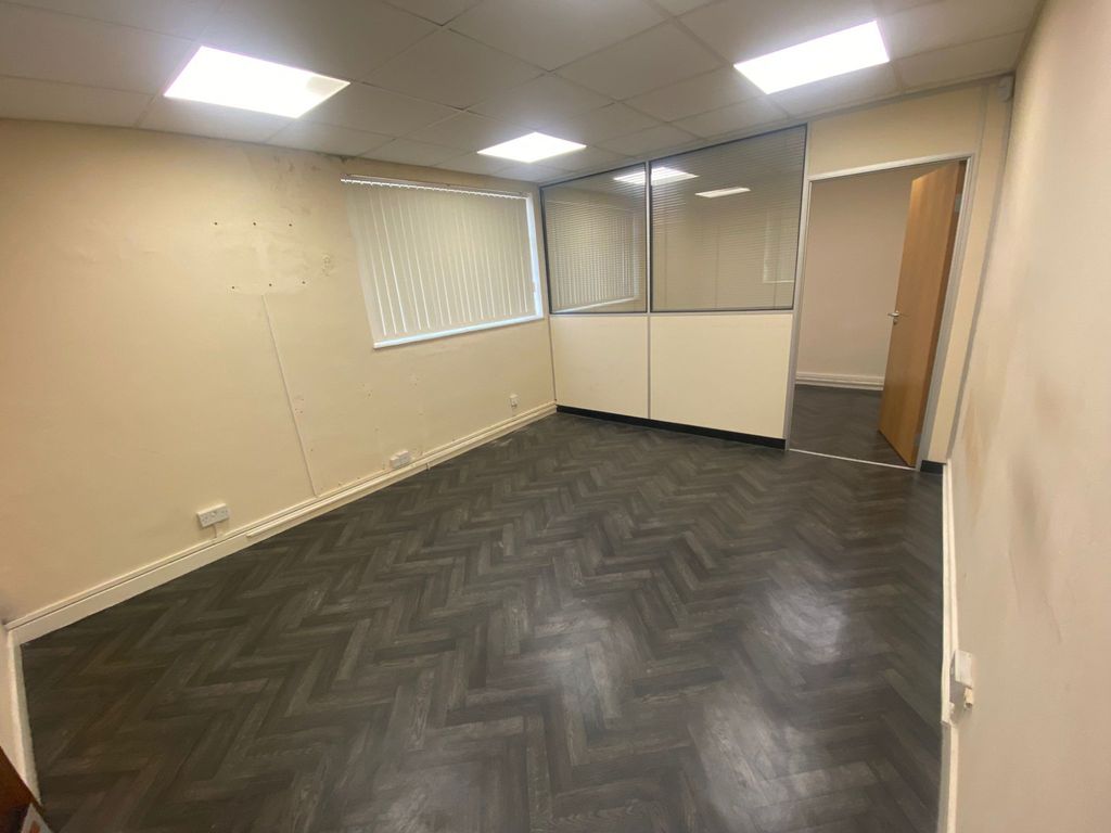 Property photo 3 of 4