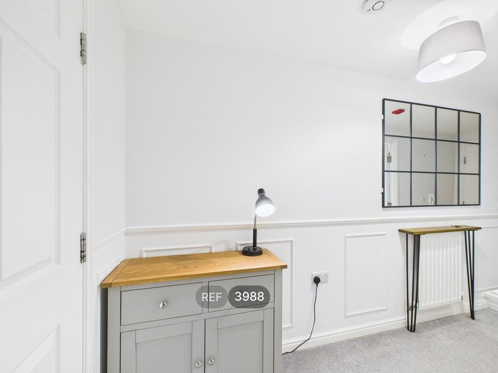 Property photo 3 of 23 Hallway