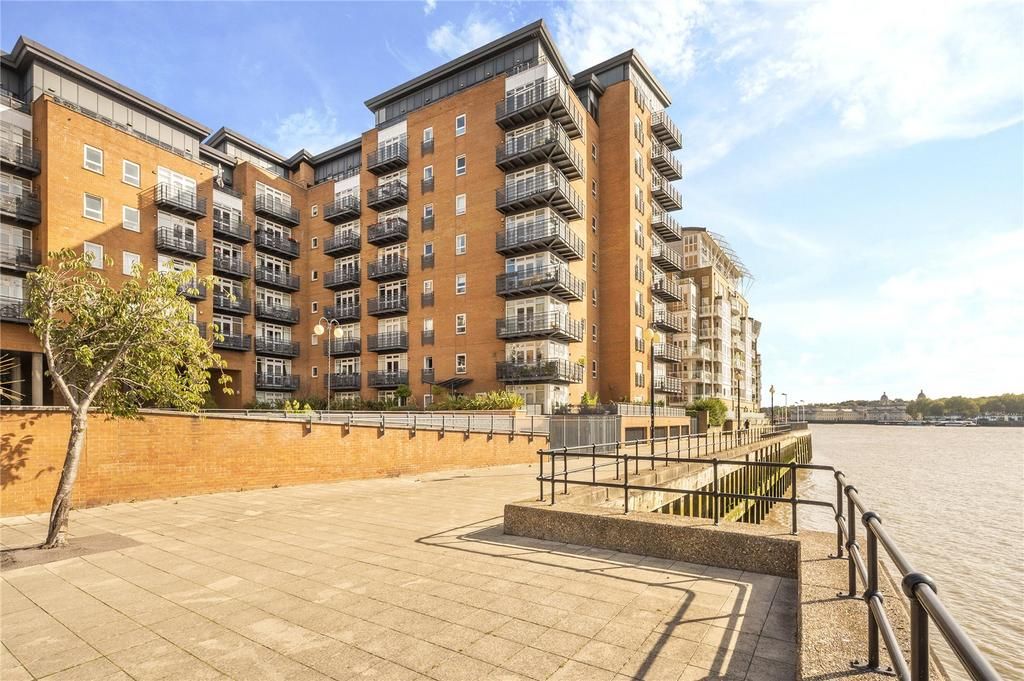 Property photo 1 of 3