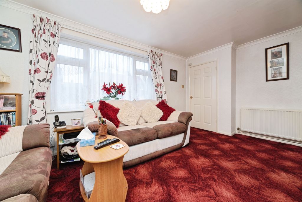 Property photo 3 of 12