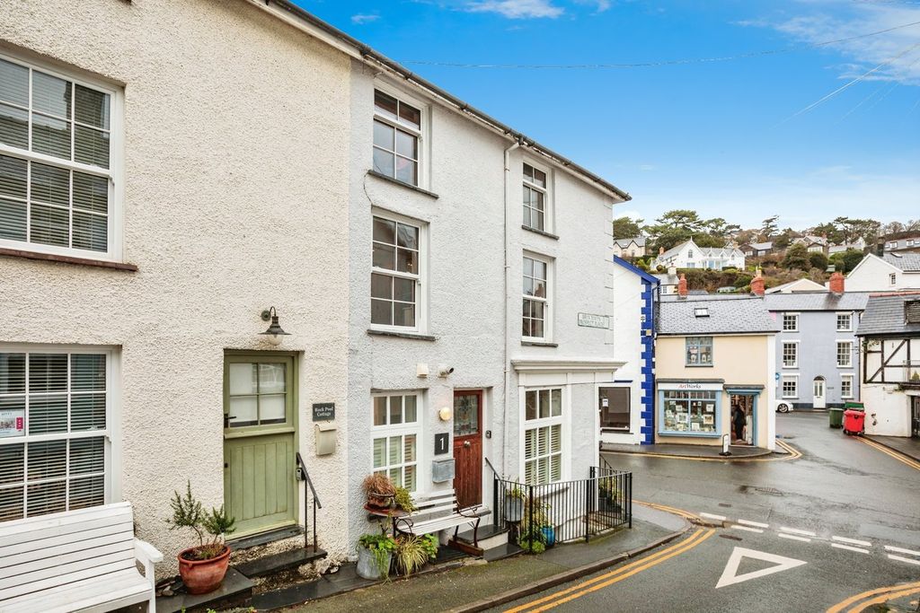 Property photo 1 of 20