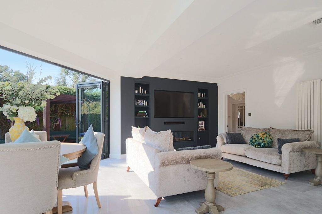 Additional image 9 of 5 bed detached house for saleHine Close, Coulsdon CR5